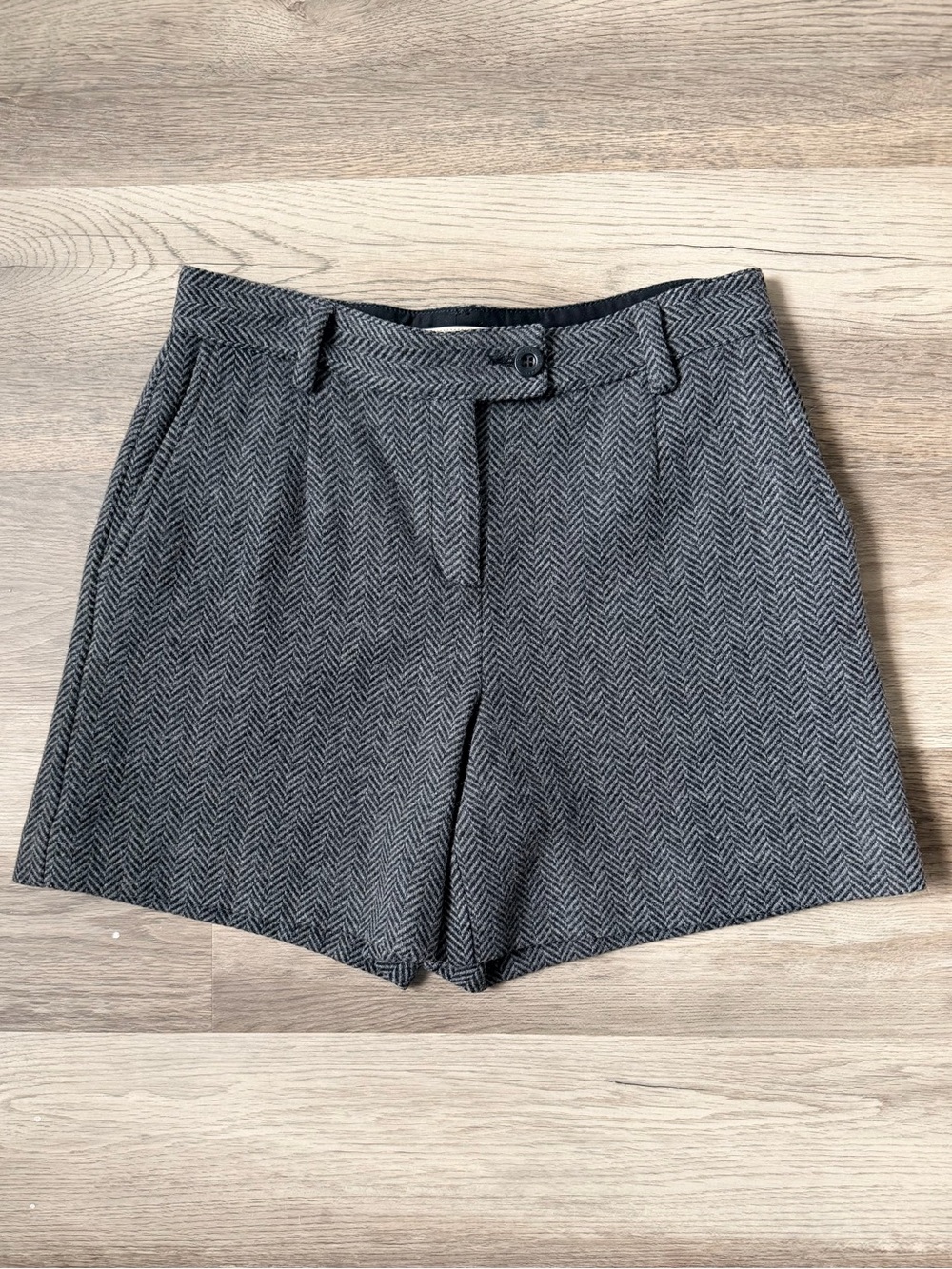 See by Chloe Tweed Herringbone Shorts Grey Preppy Lined Black 40/ 4 High Waist